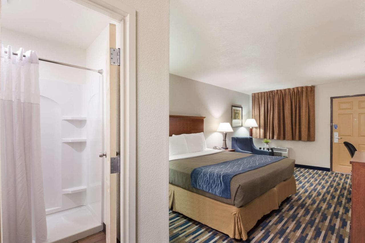 Rodeway Inn Форт Морган Екстериор снимка