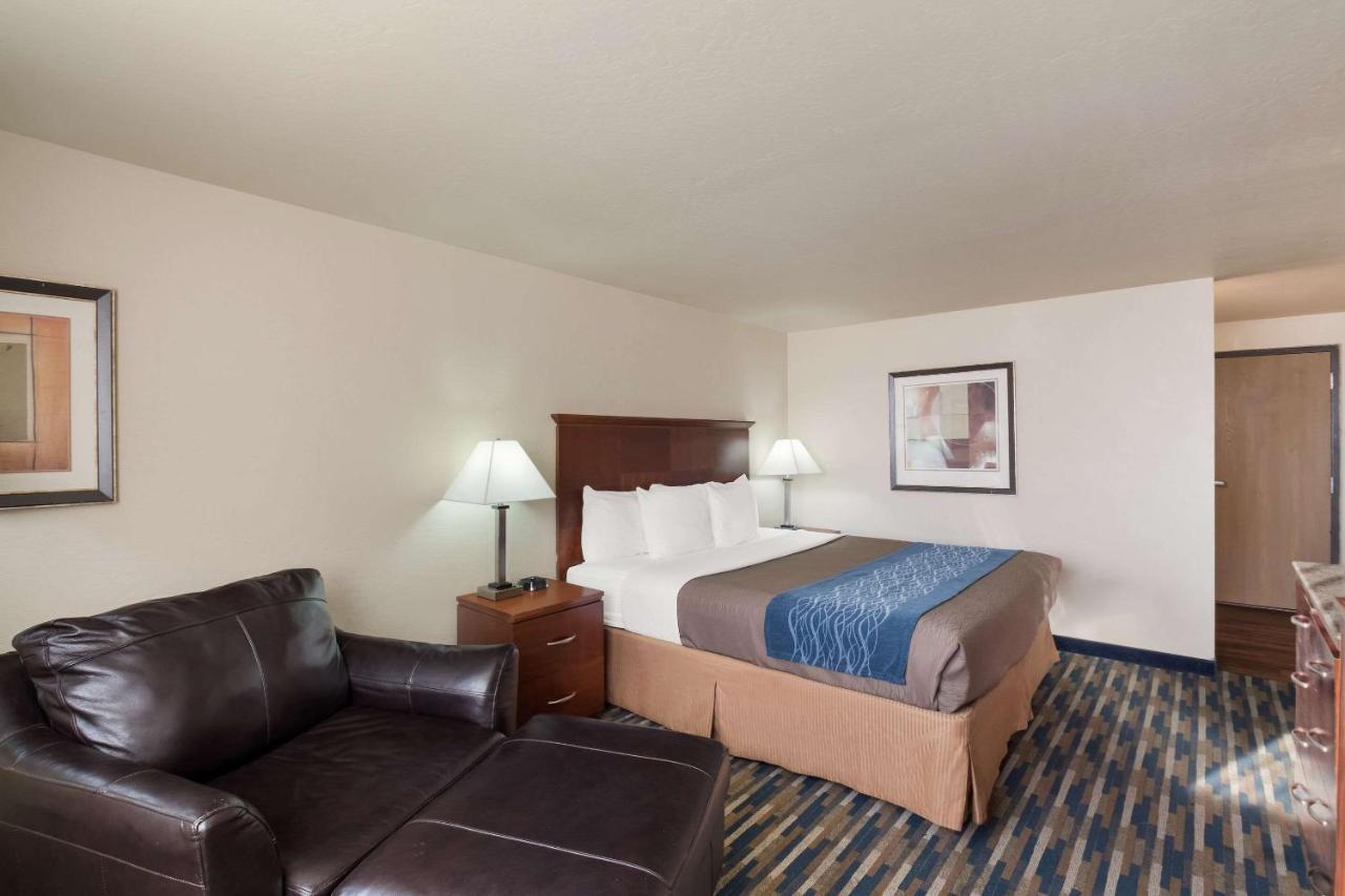 Rodeway Inn Форт Морган Екстериор снимка