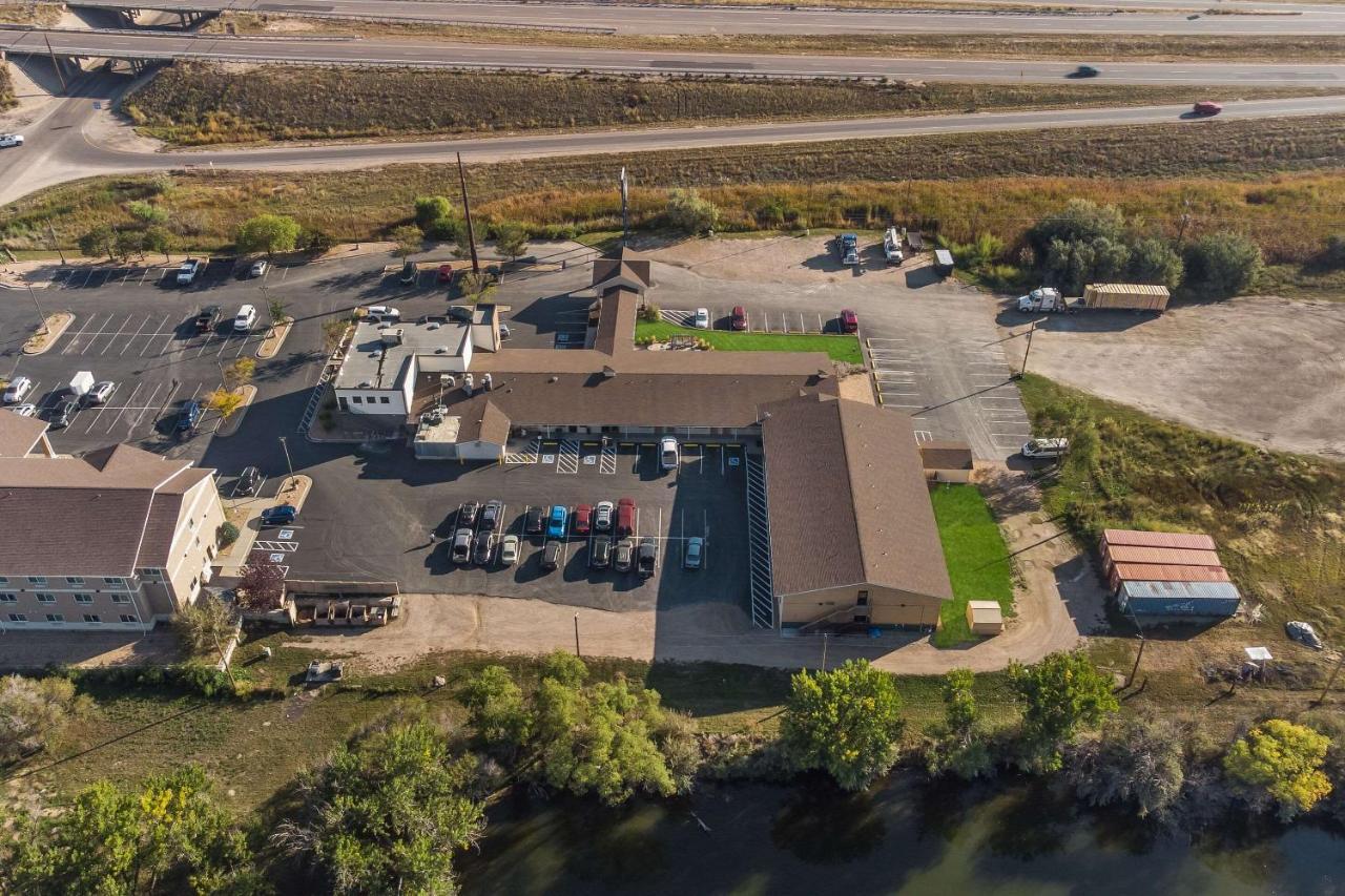 Rodeway Inn Форт Морган Екстериор снимка