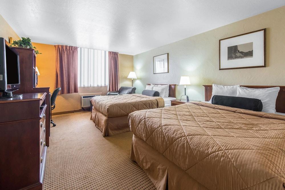 Rodeway Inn Форт Морган Екстериор снимка