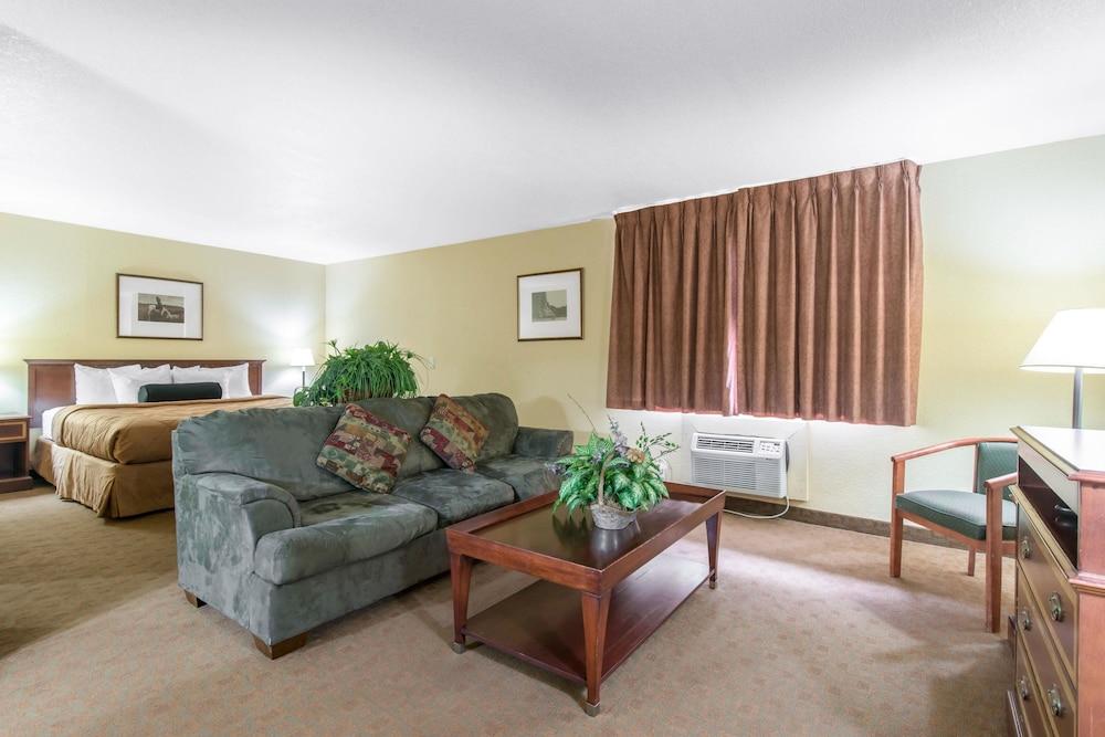 Rodeway Inn Форт Морган Екстериор снимка