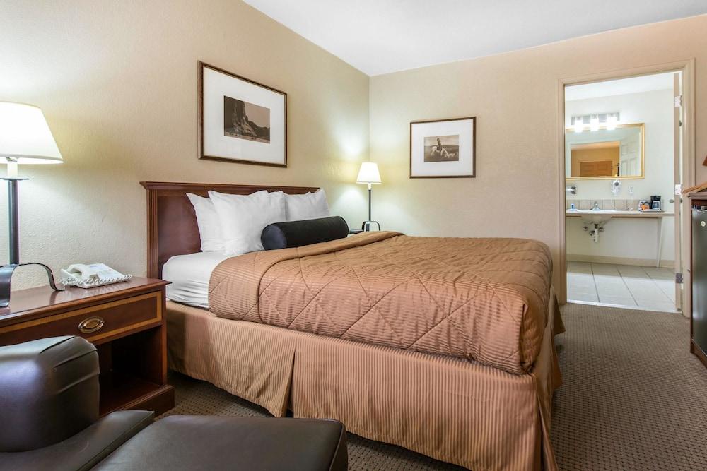 Rodeway Inn Форт Морган Екстериор снимка