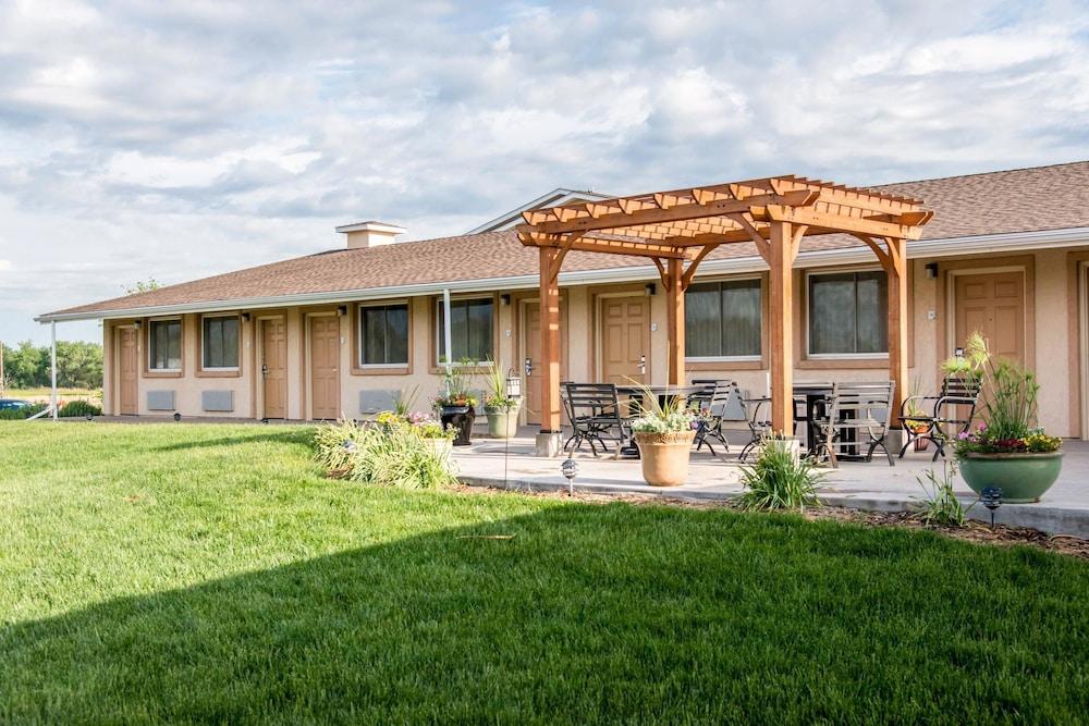Rodeway Inn Форт Морган Екстериор снимка